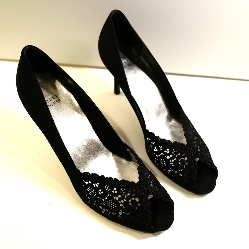 Black Chantilly Lace Evening Pumps